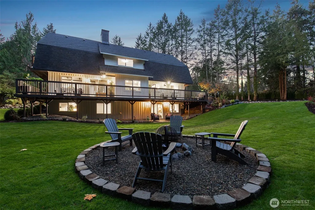 4501 Hemlock Lane NW Gig Harbor WA 98335