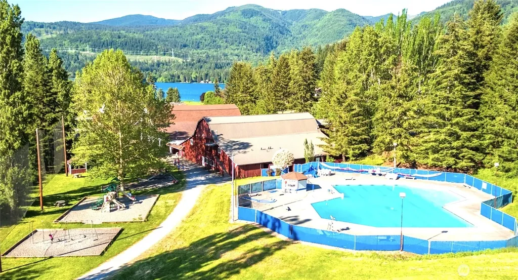 39 Stable Lane Bellingham WA 98229