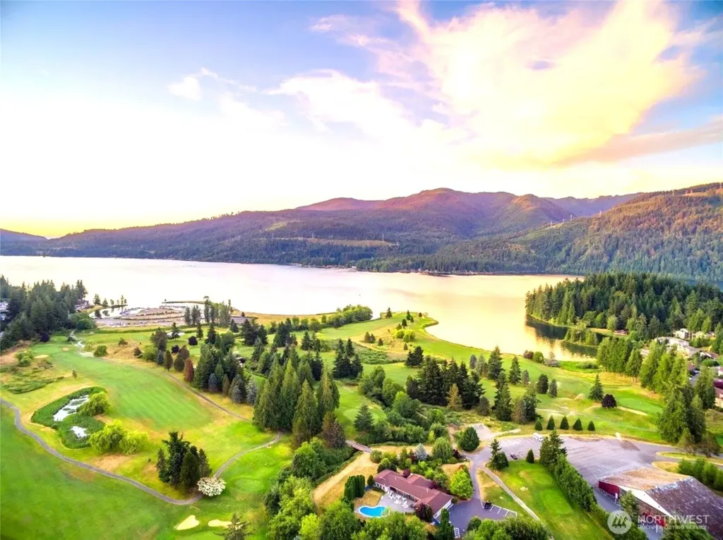 39 Stable Lane Bellingham WA 98229