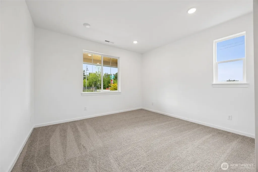 912 Lucas Avenue Buckley WA 98321