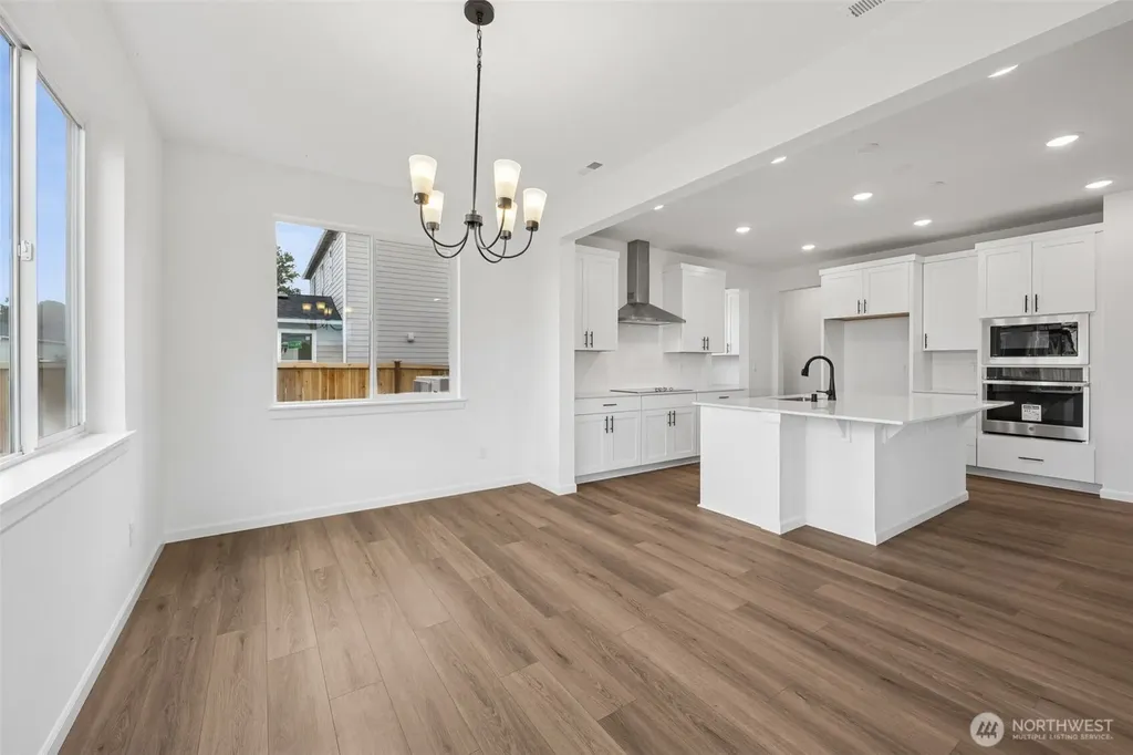 912 Lucas Avenue Buckley WA 98321