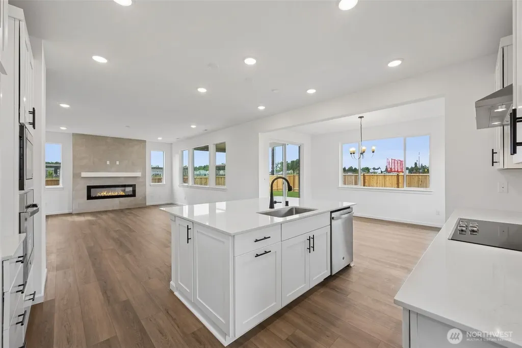 912 Lucas Avenue Buckley WA 98321
