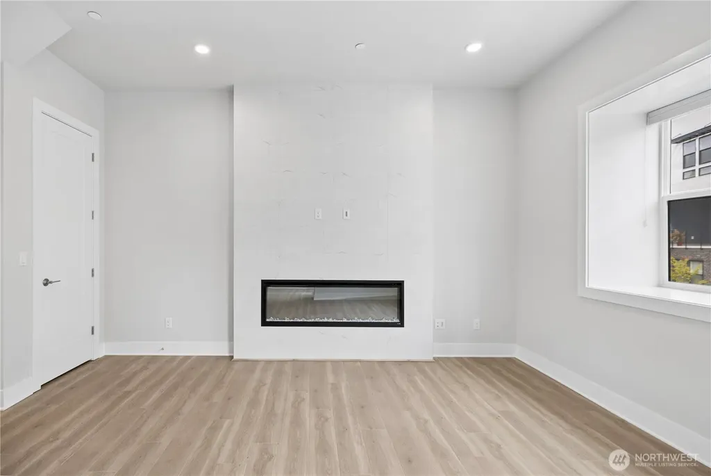 18809 99th Place NE Bothell WA 98011