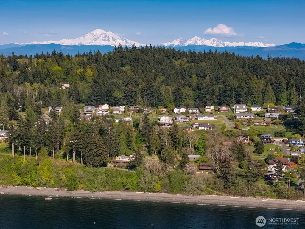 2579 W Shore Drive Lummi Island WA 98262