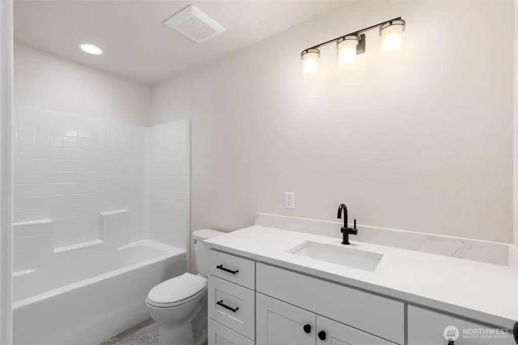 36671 Tamarack Drive NE Hansville WA 98340