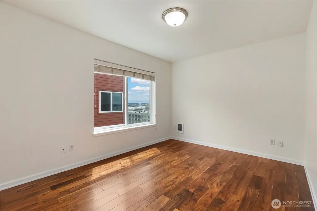 2440 Western Avenue Seattle WA 98121