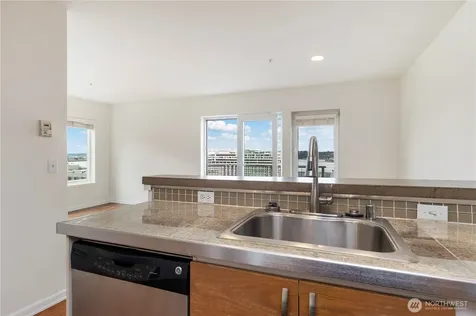 2440 Western Avenue Seattle WA 98121