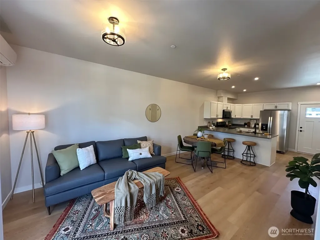 1714 Sunup Loop Bellingham WA 98226