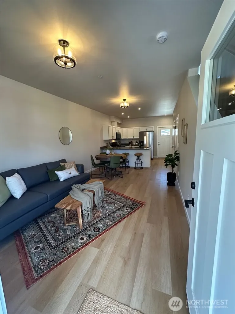 1714 Sunup Loop Bellingham WA 98226