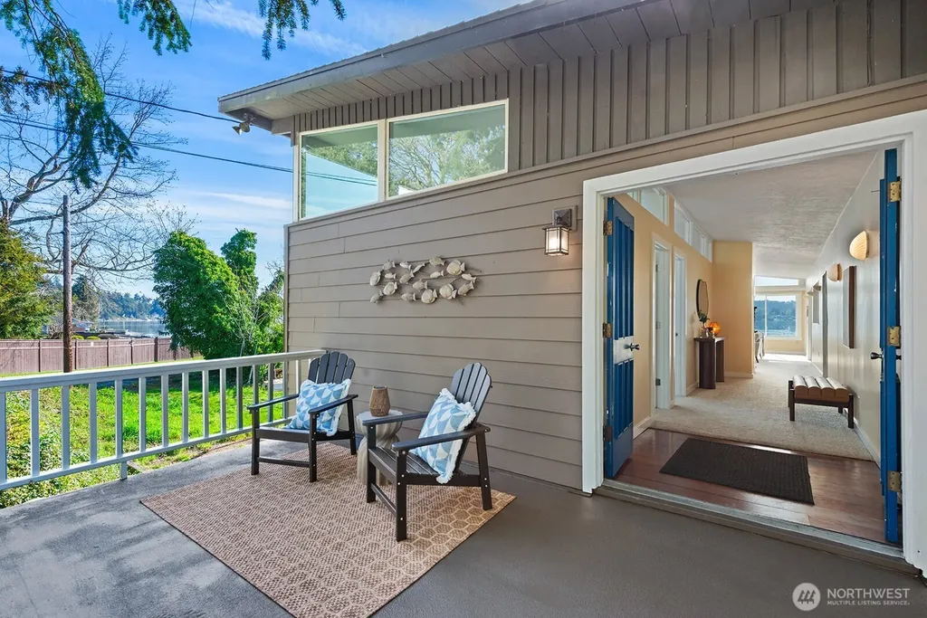 11613 SW Shawnee Vashon WA 98070