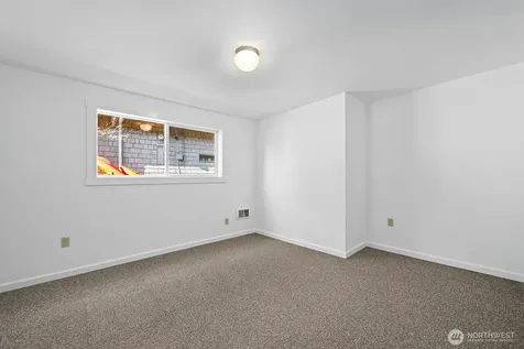 11613 SW Shawnee Vashon WA 98070