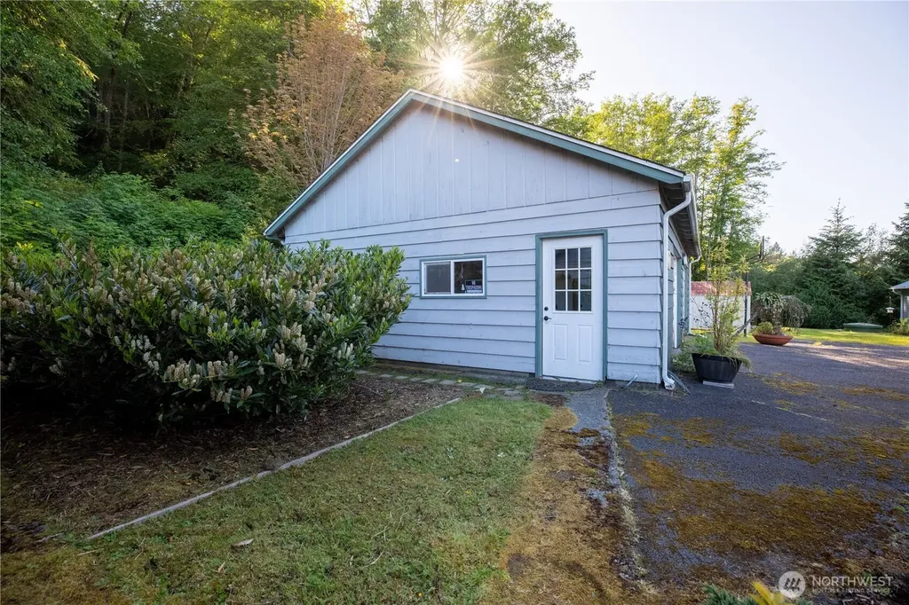 8520 Hwy 112 Highway Sekiu WA 98381