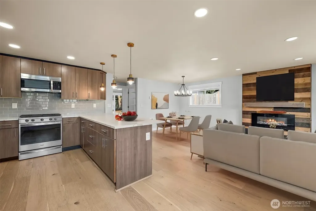 11720 SE 272nd Place Kent WA 98030