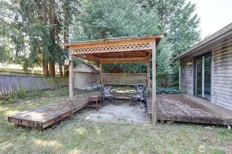 15009 104th Ave Ct E Puyallup WA 98374