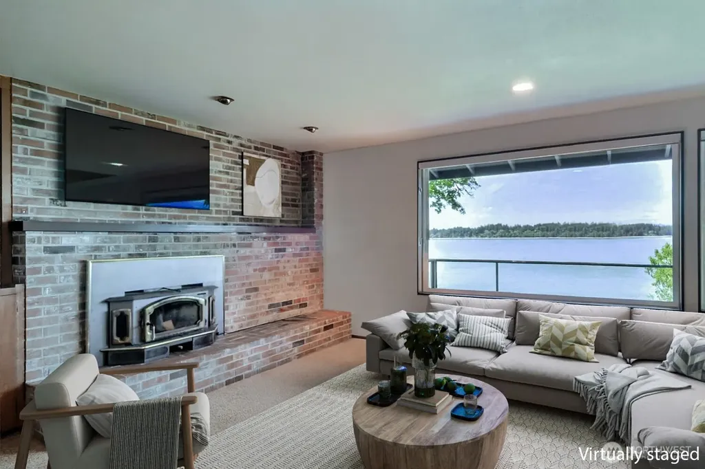 7504 Crescent Beach Road NW Vaughn WA 98394