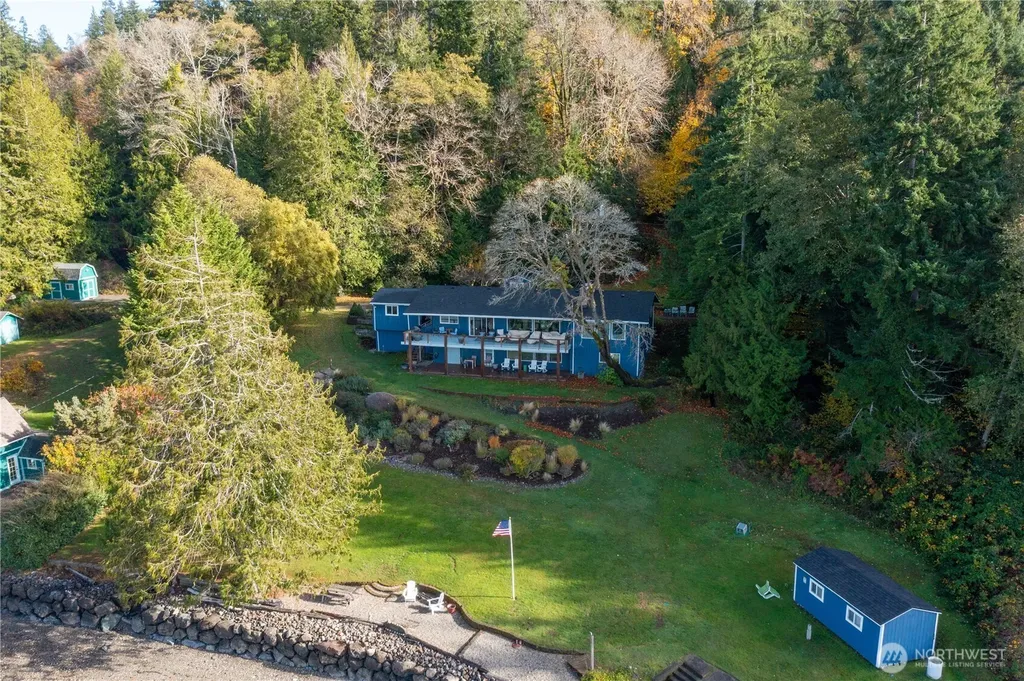 7504 Crescent Beach Road NW Vaughn WA 98394