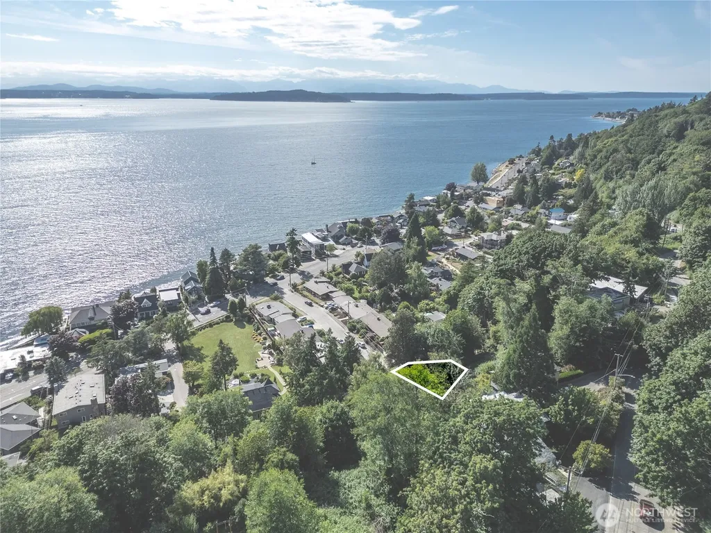 5400 SW Beach Drive Terrace Seattle WA 98116