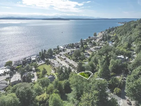 5400 SW Beach Drive Terrace Seattle WA 98116