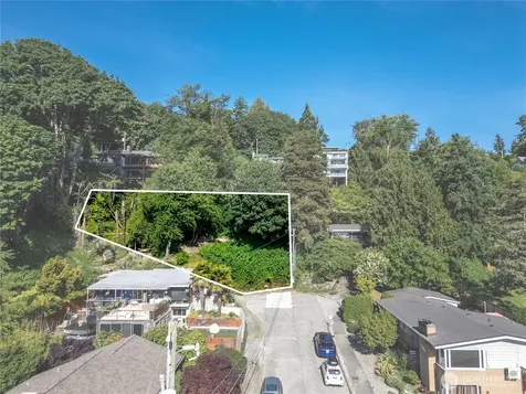 5400 SW Beach Drive Terrace Seattle WA 98116