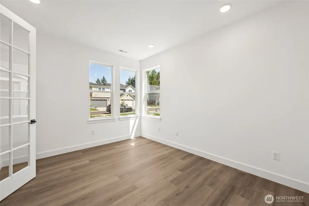 13912 181st Street E Puyallup WA 98374