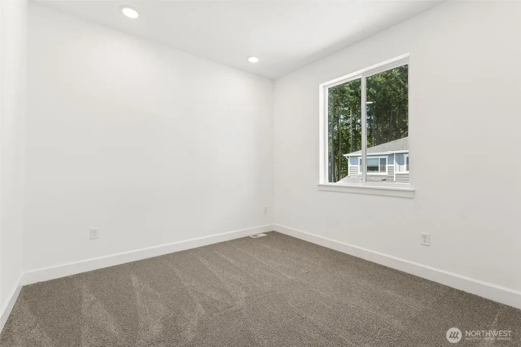13912 181st Street E Puyallup WA 98374