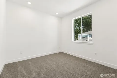 13912 181st Street E Puyallup WA 98374