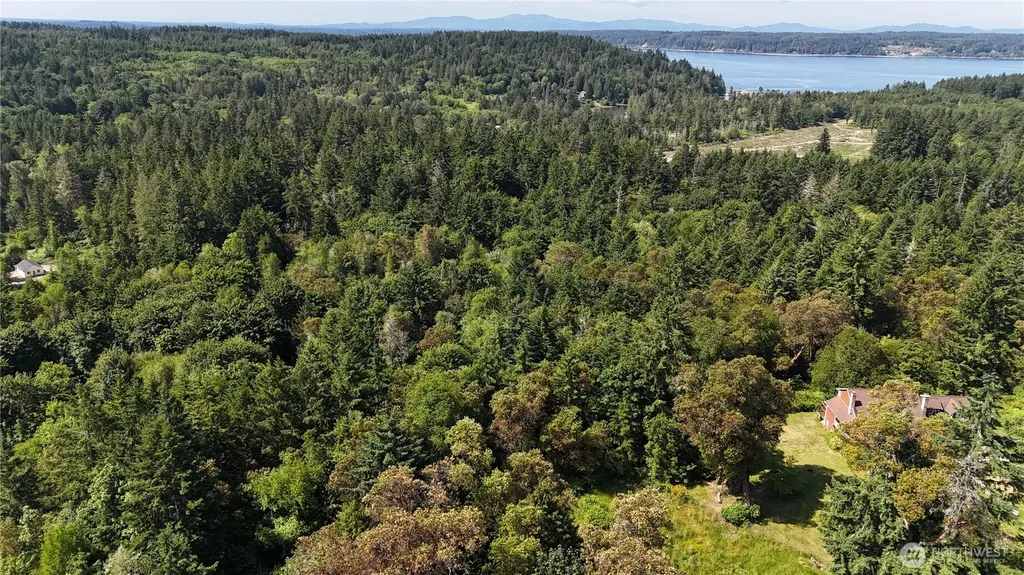 18771 Erickson Road SW Longbranch WA 98351