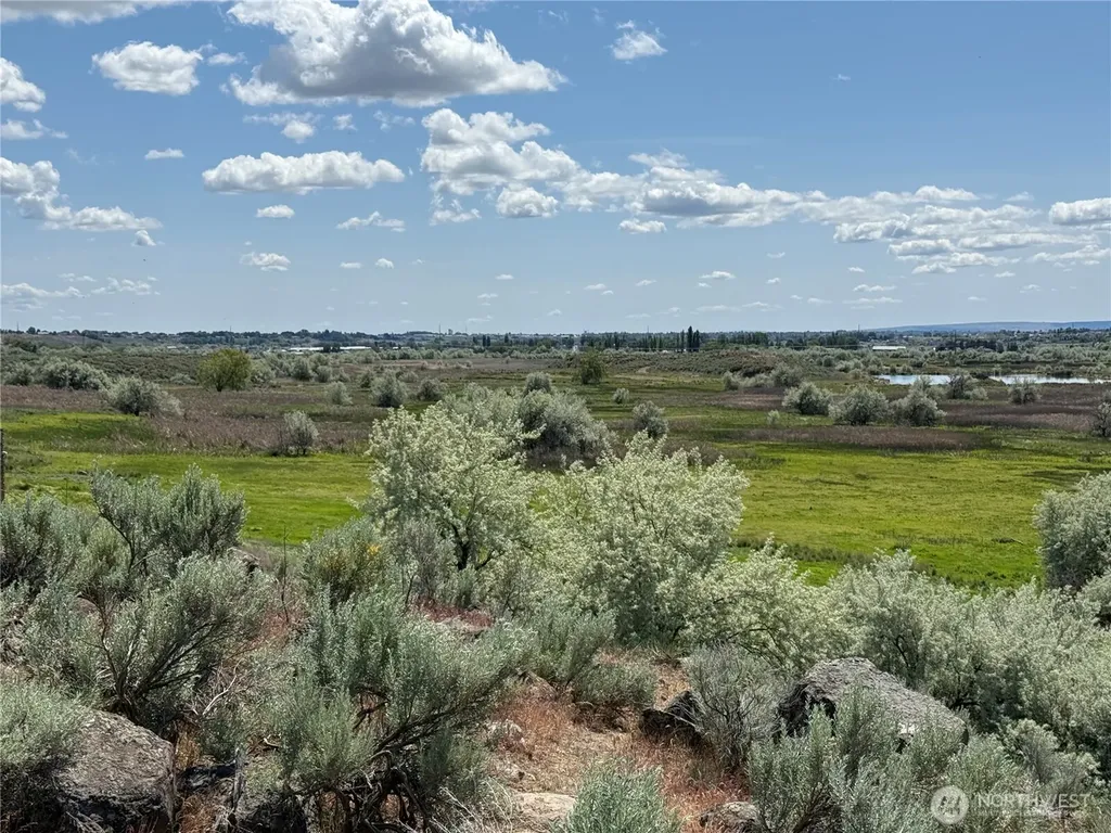 8708 Road K Road NE Moses Lake WA 98837
