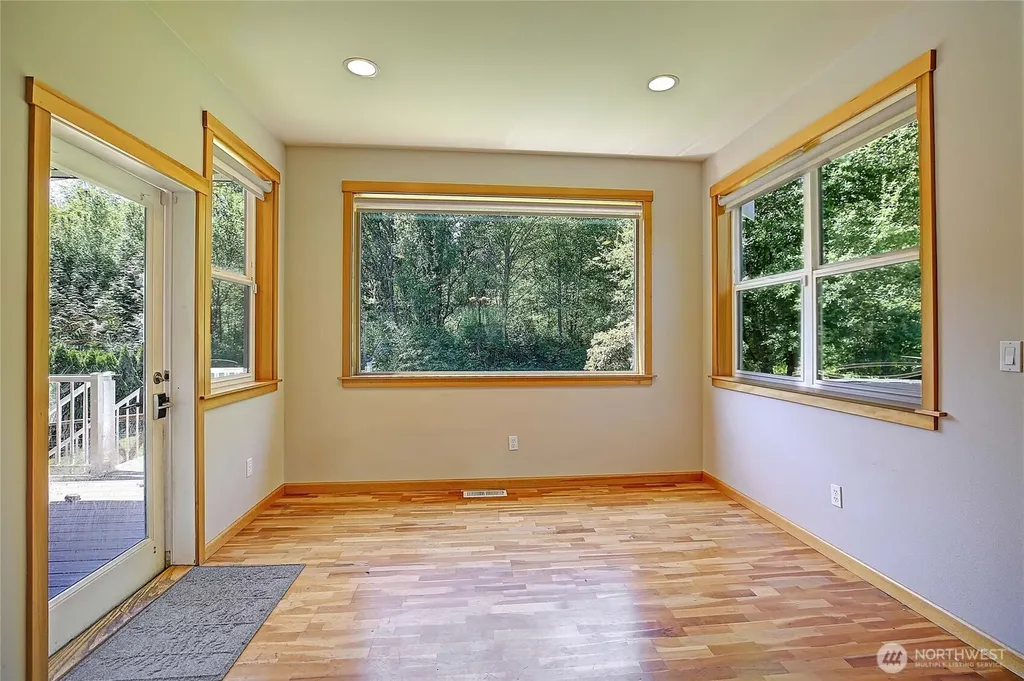 26306 2nd Avenue NE Arlington WA 98223