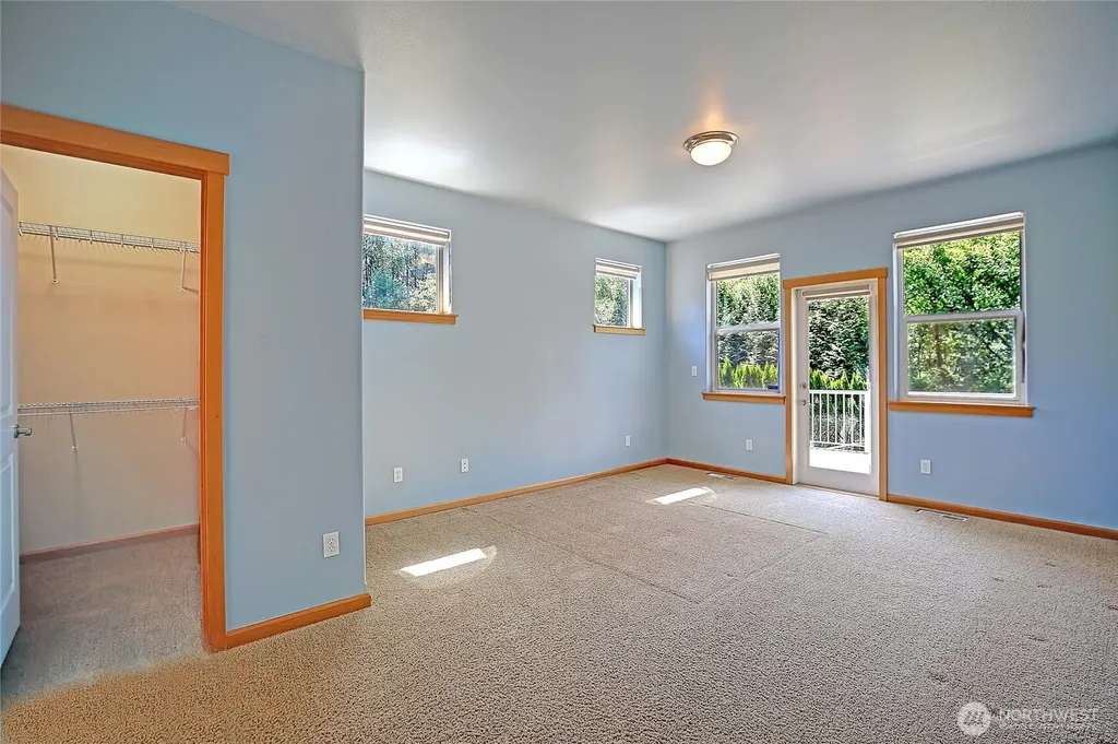 26306 2nd Avenue NE Arlington WA 98223