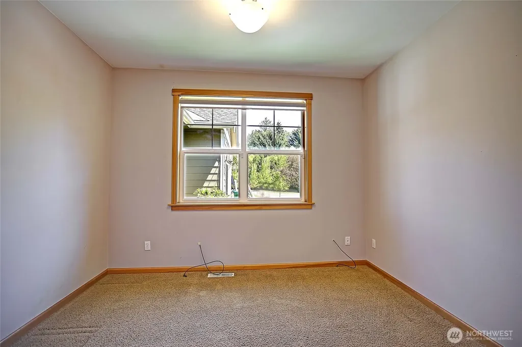 26306 2nd Avenue NE Arlington WA 98223