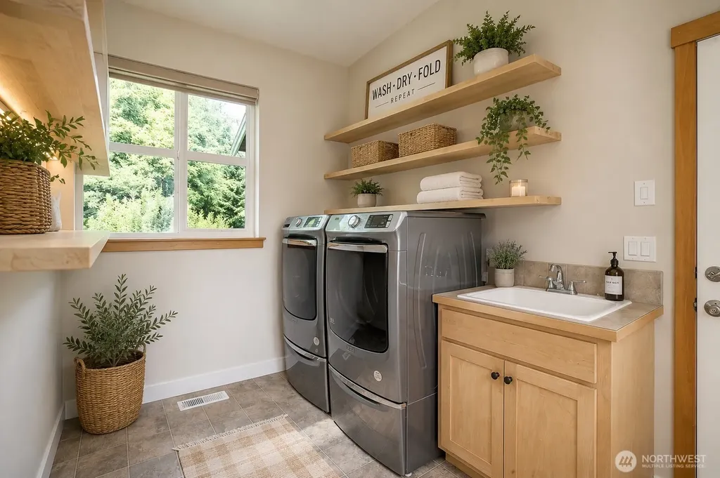 26306 2nd Avenue NE Arlington WA 98223