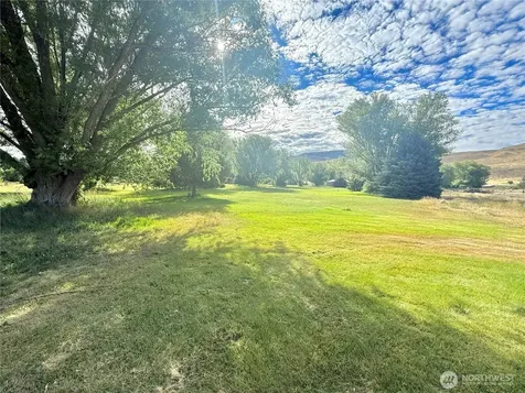 1888 Old Highway 97 Okanogan WA 98840