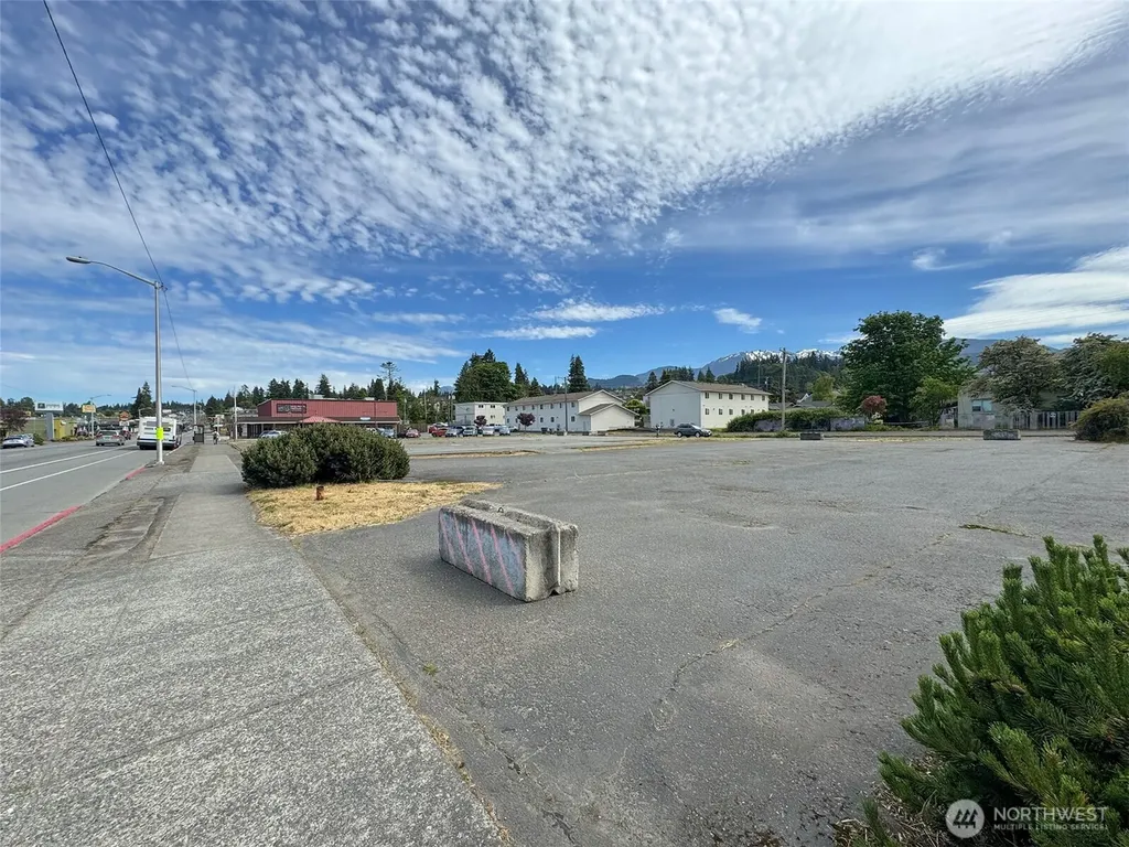 1016 E First Street Port Angeles WA 98362