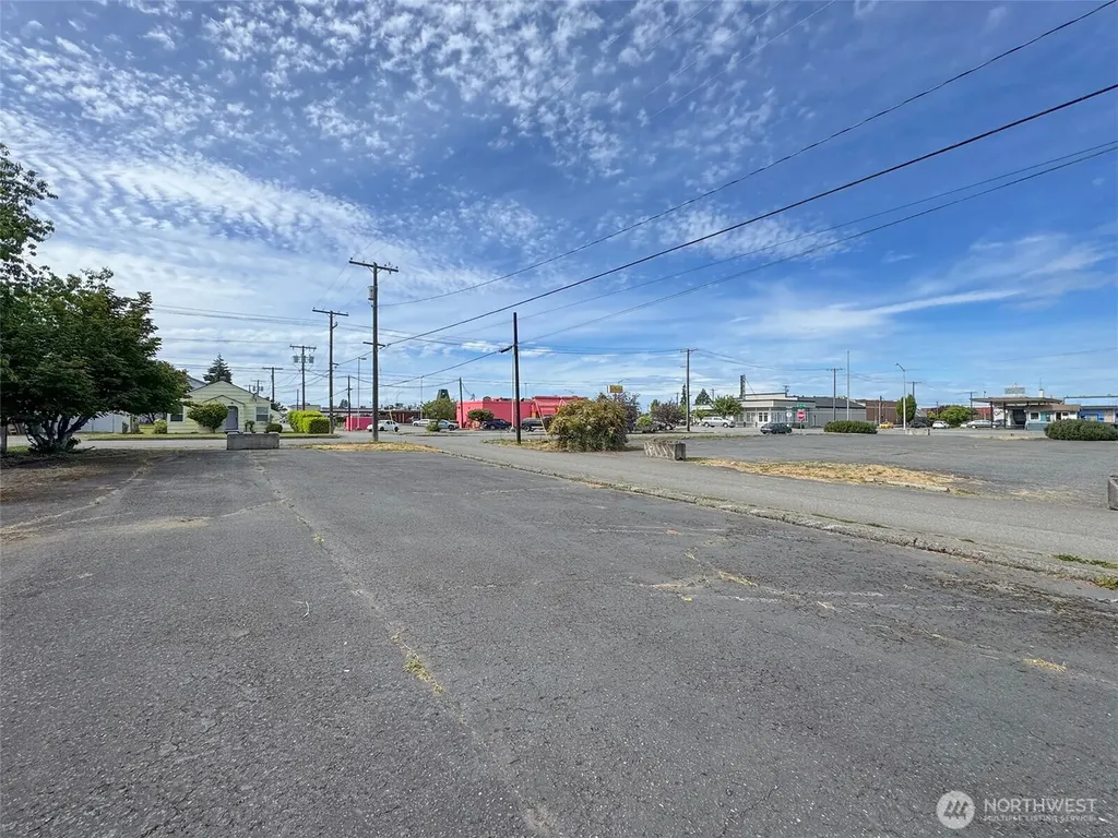 1016 E First Street Port Angeles WA 98362