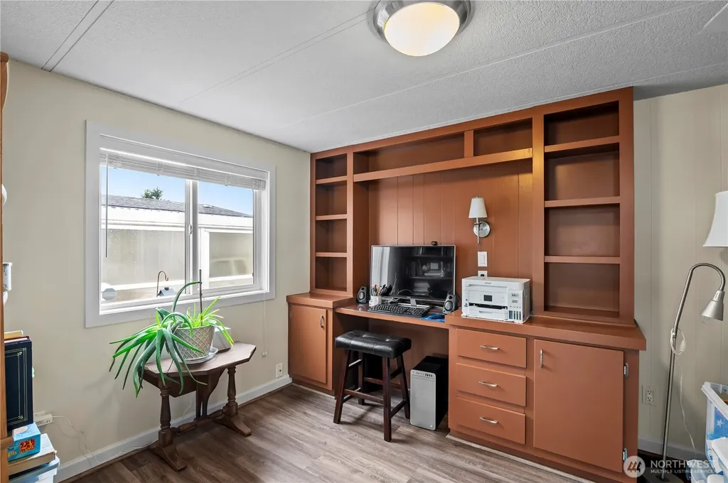 1427 100th Street SW Everett WA 98204