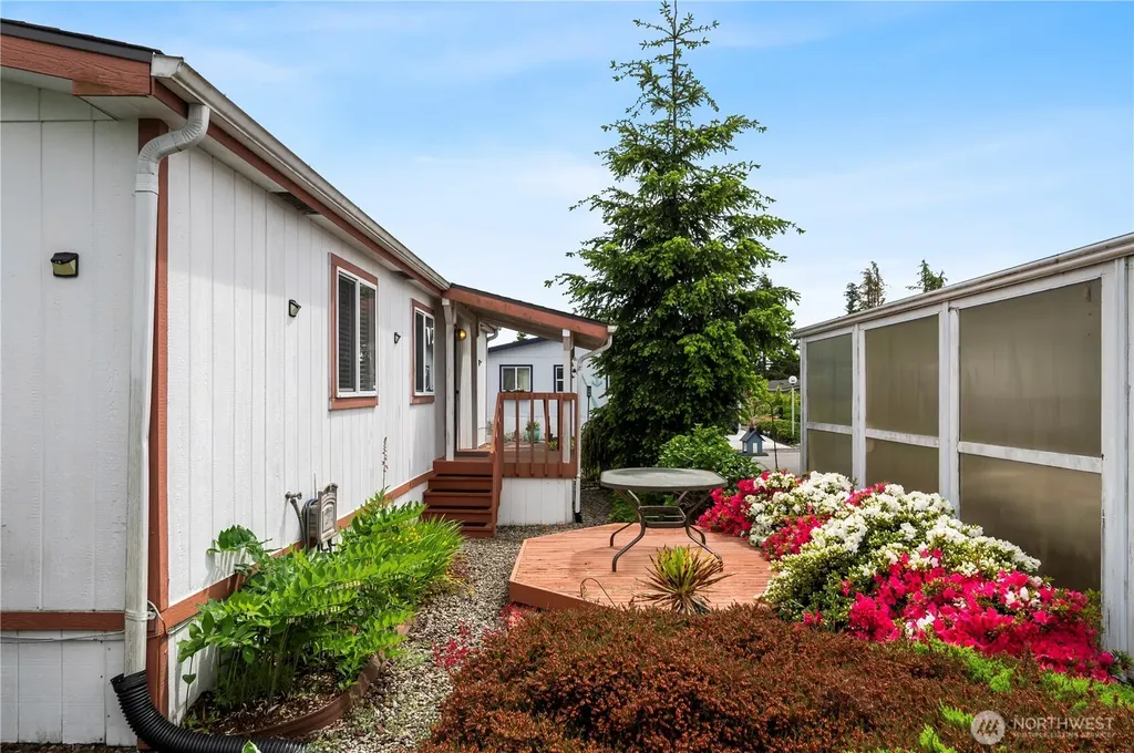 1427 100th Street SW Everett WA 98204