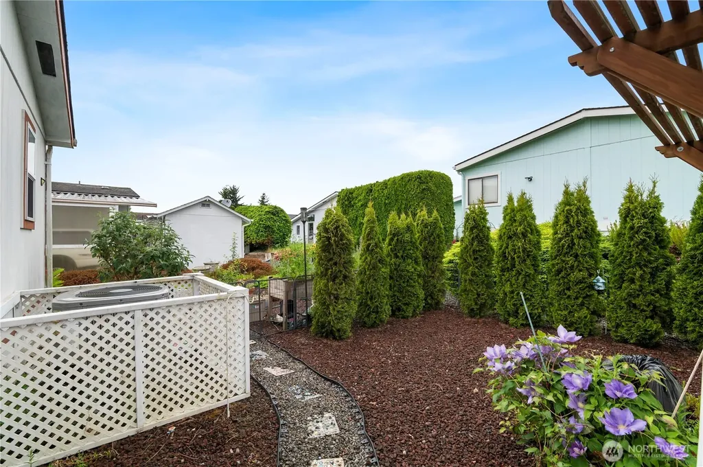 1427 100th Street SW Everett WA 98204