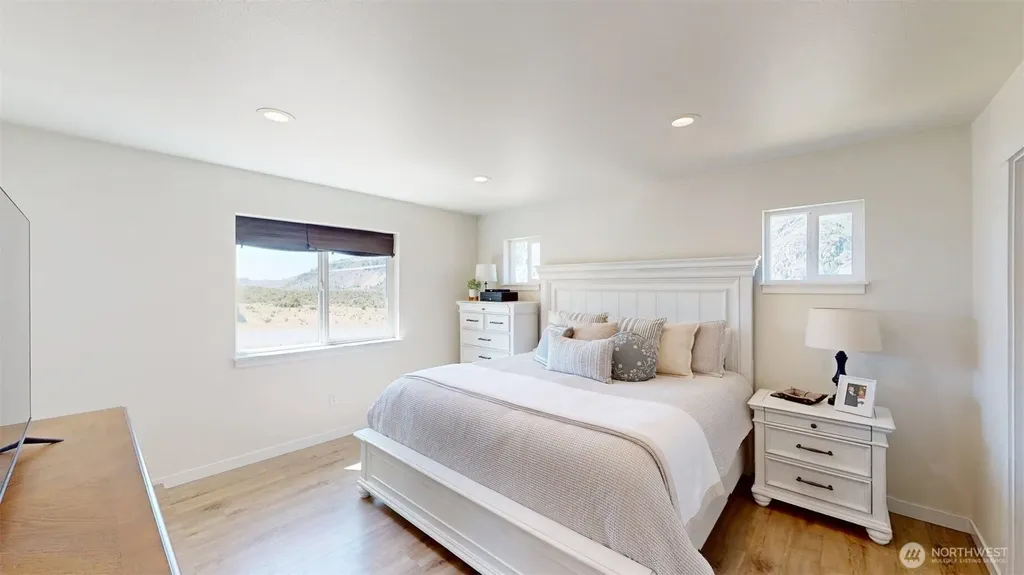 212 Hubbard Road Riverside WA 98849