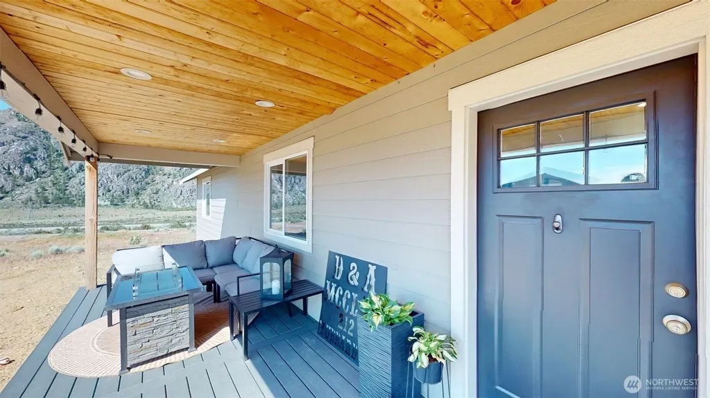 212 Hubbard Road Riverside WA 98849