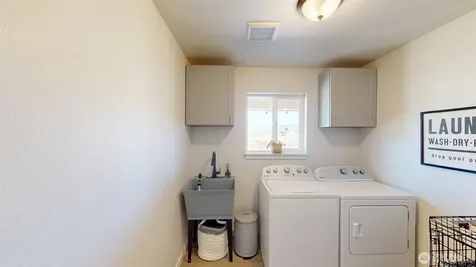 212 Hubbard Road Riverside WA 98849