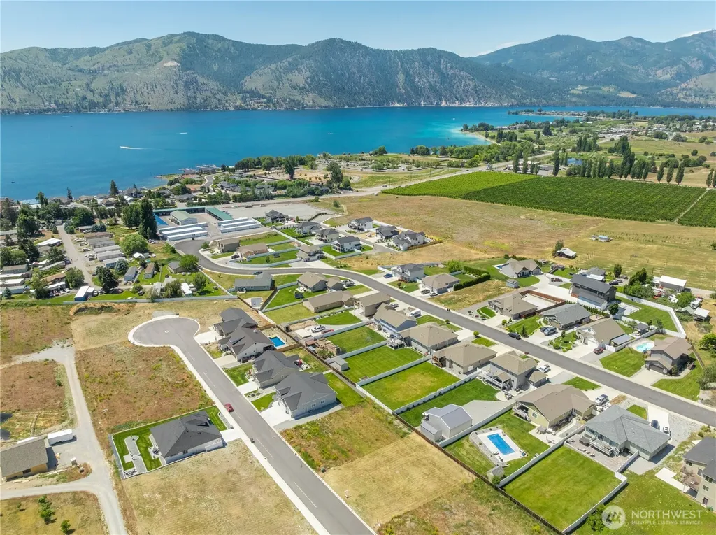 58 Sailing Hawk Lane Manson WA 98831