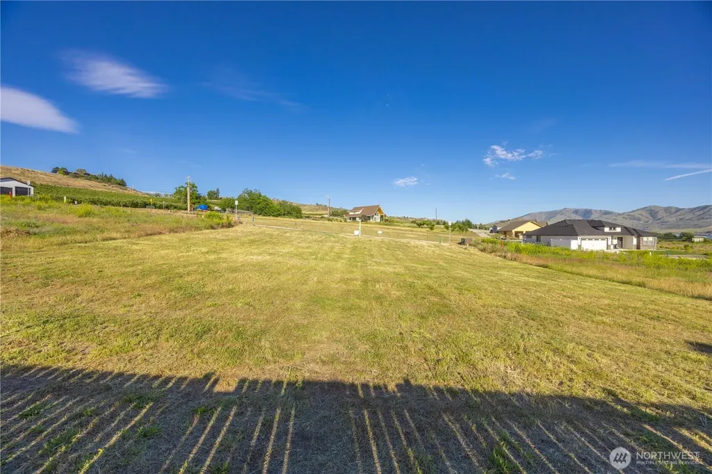 58 Sailing Hawk Lane Manson WA 98831