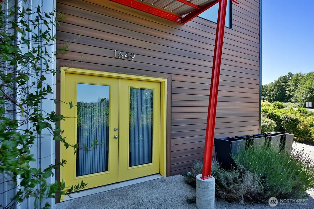 1649 Stewart Road Freeland WA 98249