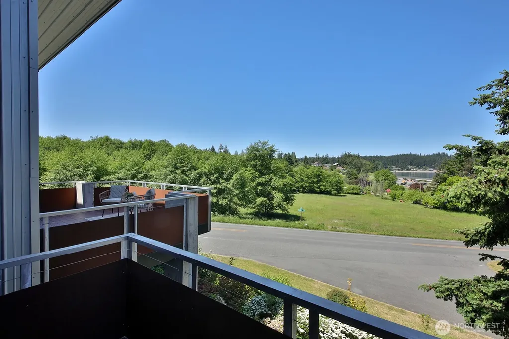 1649 Stewart Road Freeland WA 98249