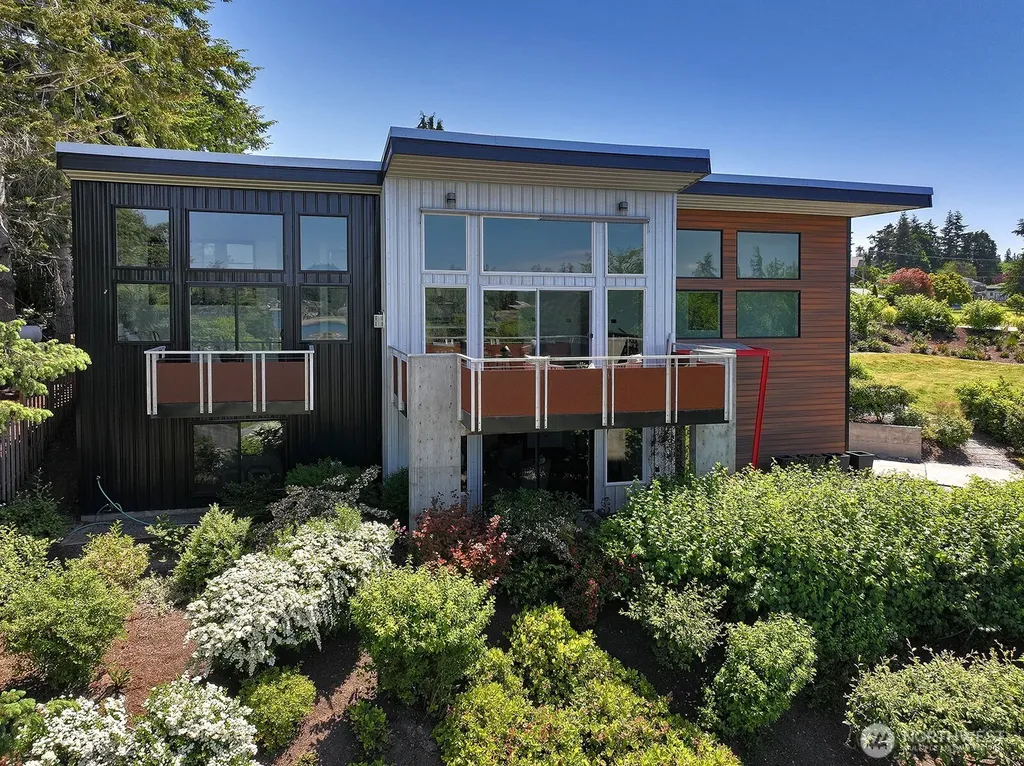 1649 Stewart Road Freeland WA 98249