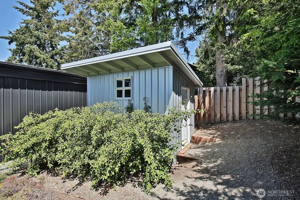 1649 Stewart Road Freeland WA 98249