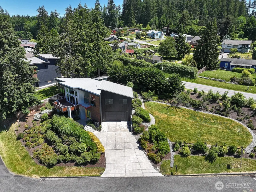 1649 Stewart Road Freeland WA 98249