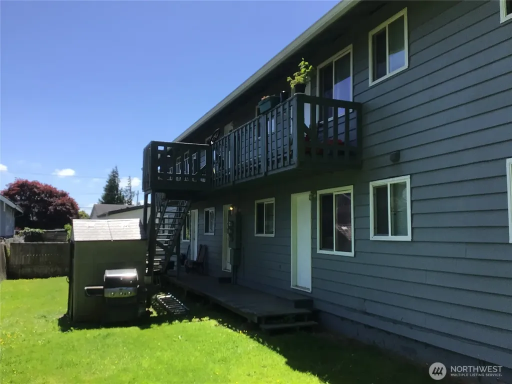 712 N Scammel Street Aberdeen WA 98520