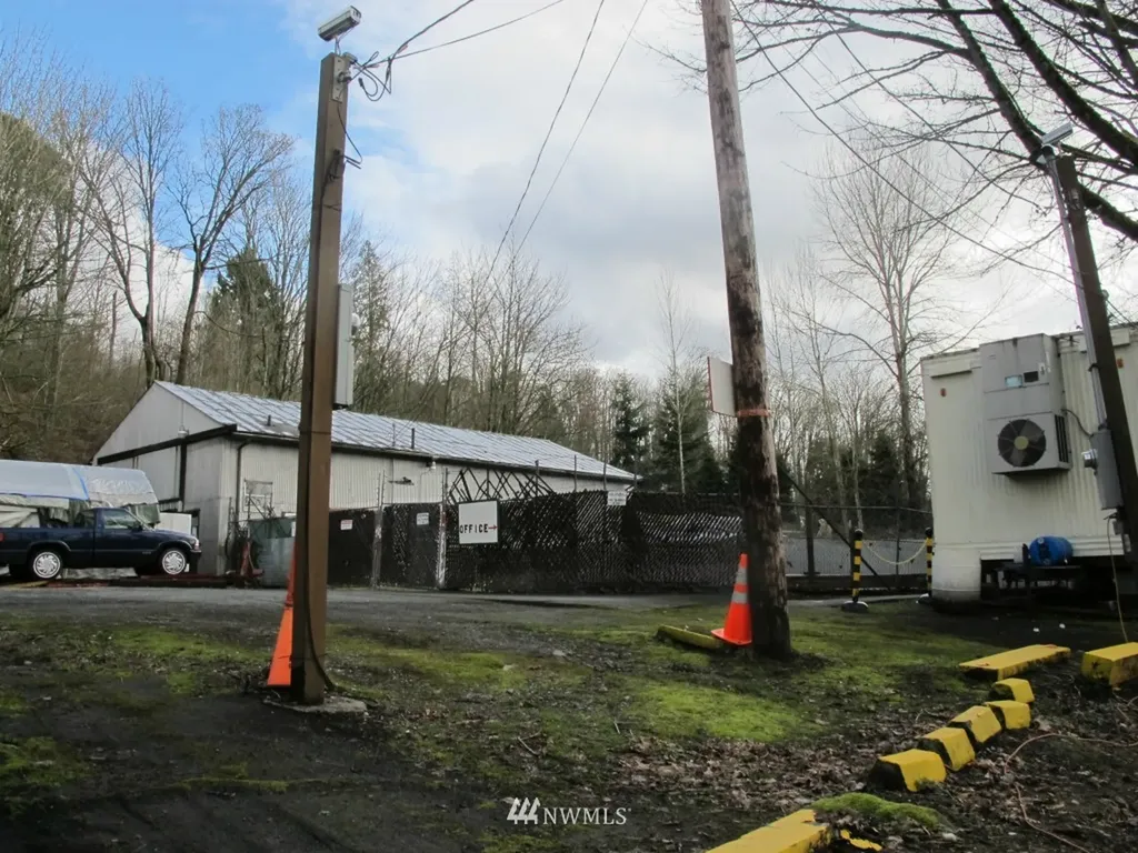 2457 Kamber Road Bellevue WA 98007